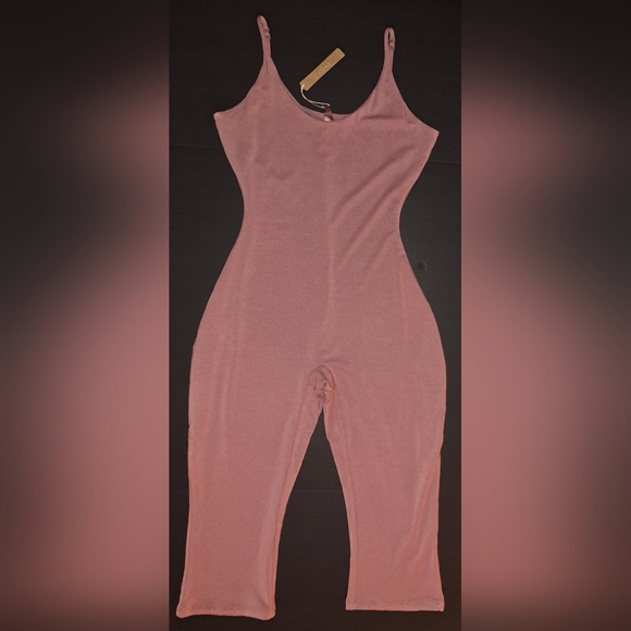 💕SKIMS Smooth Layers Skimpy Strap Catsuit Capri Bodysuit Pink Mauve REDWOOD L - Picture 6 of 14